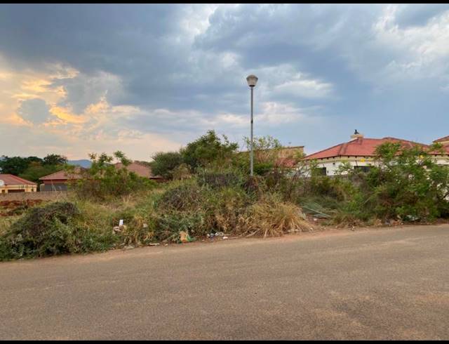 LAND FOR SALE IN CHROOM PARK